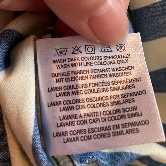 Gant cream & blue vertical striped shirt - Picture 12 of 12